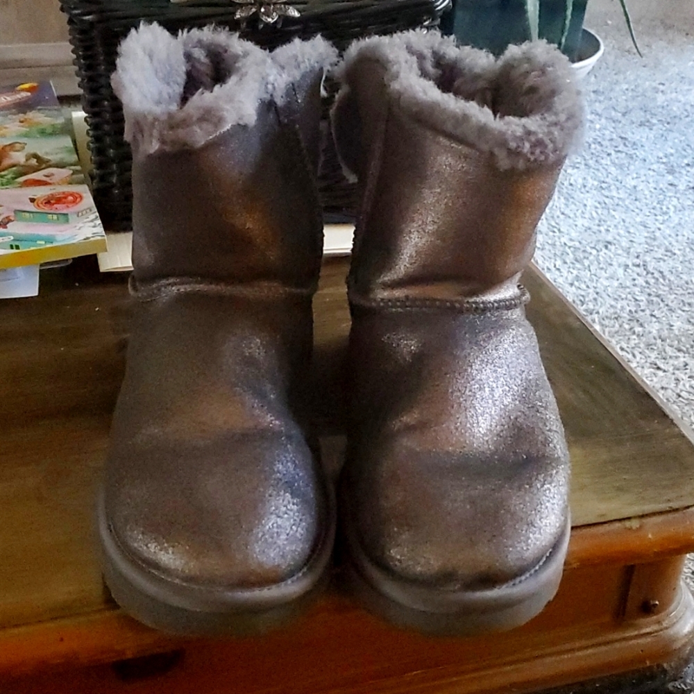 Grey Uggs